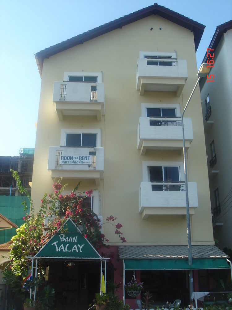 Hotel Baan Talay à Pattaya Extérieur photo