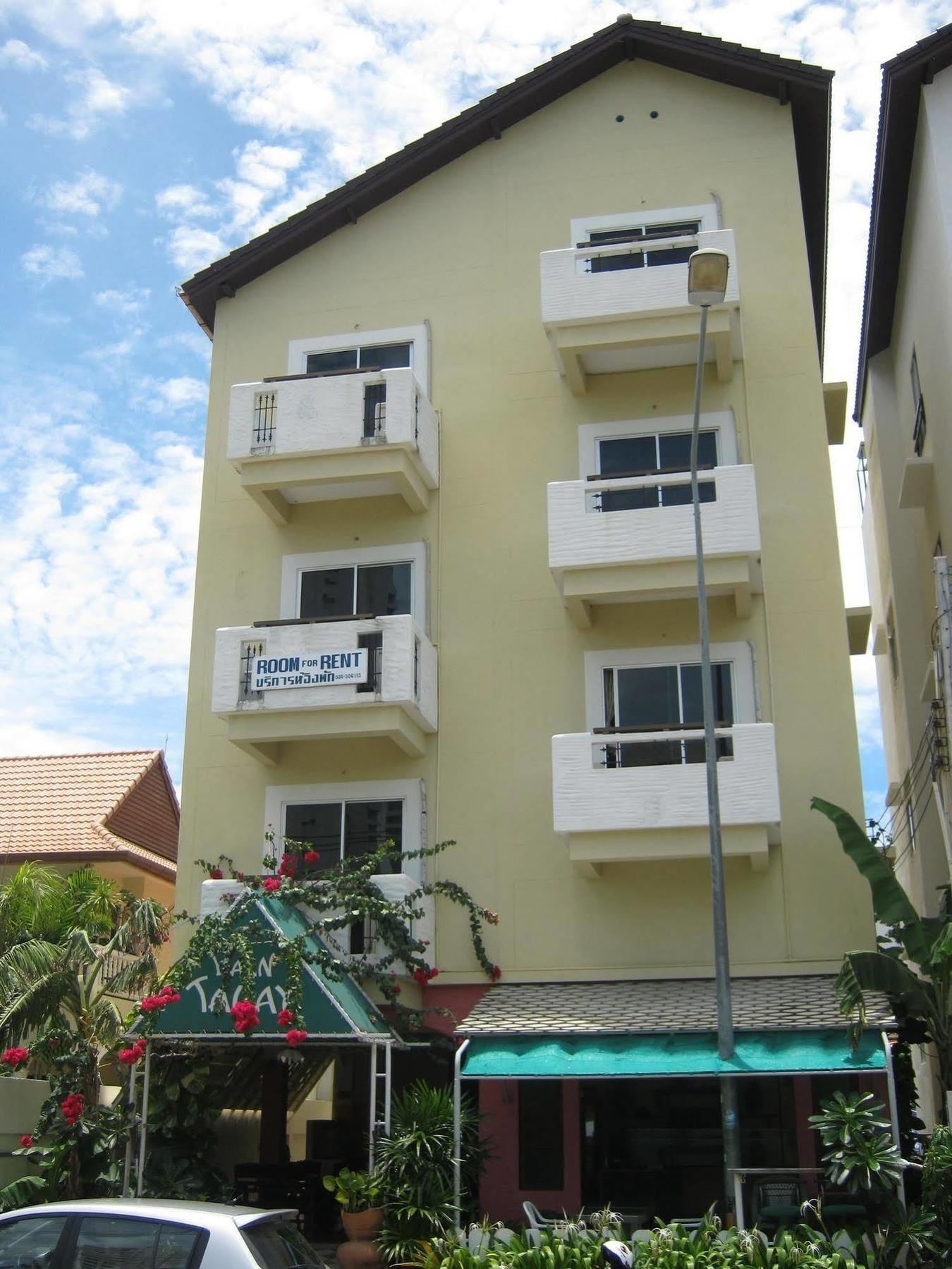 Hotel Baan Talay à Pattaya Extérieur photo